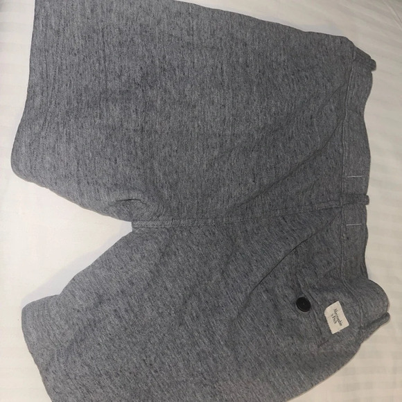 Abercrombie Short - Picture 3 of 3